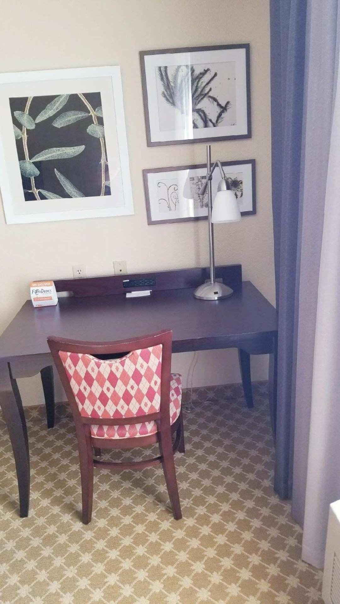 Quality Inn & Suites Александрия Екстериор снимка