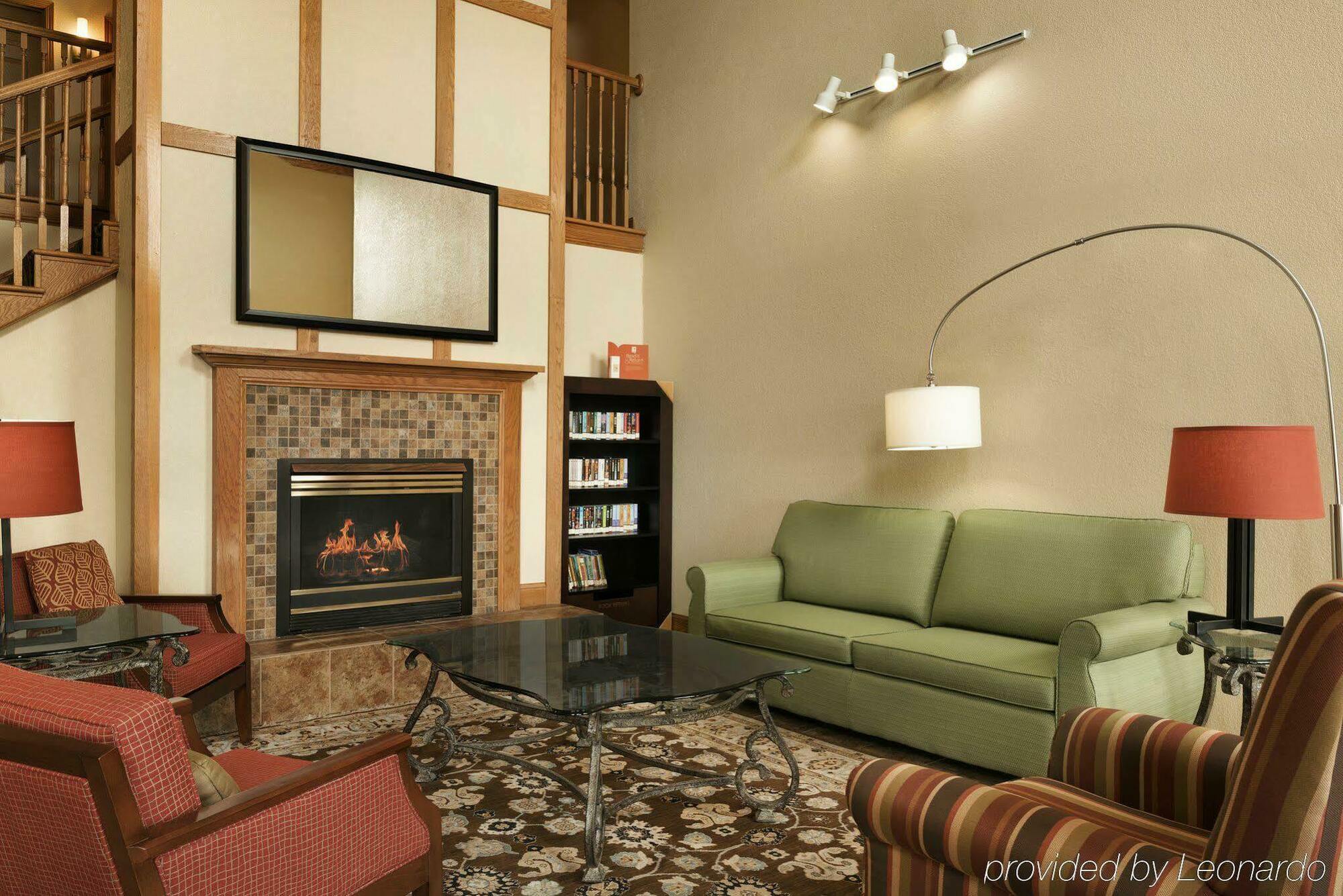 Quality Inn & Suites Александрия Екстериор снимка